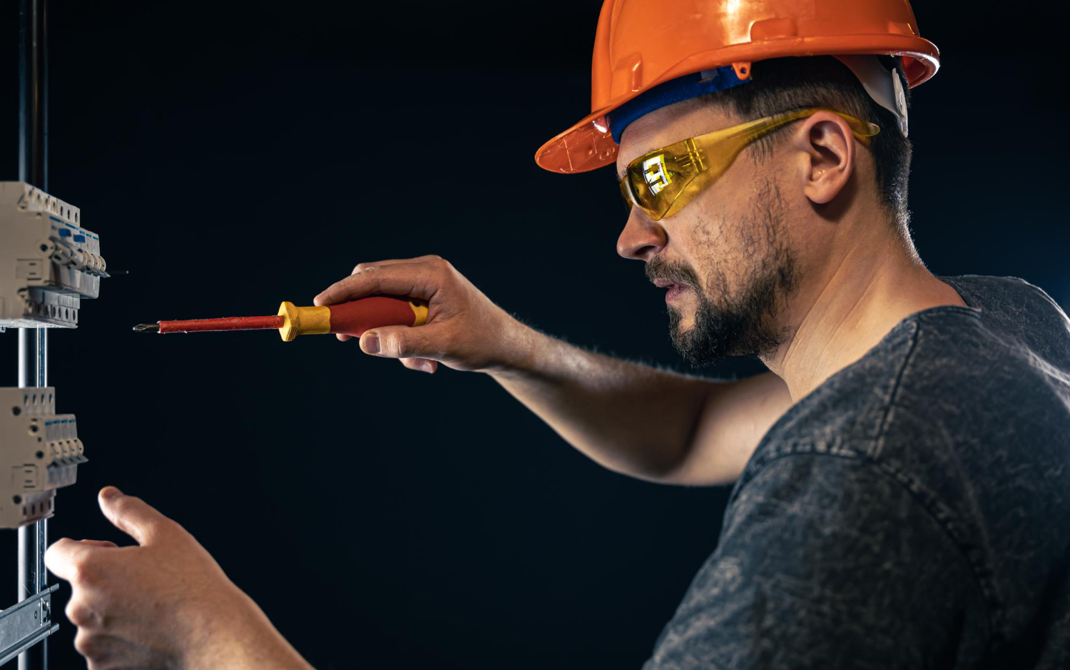 Electrician services in Ludhiana